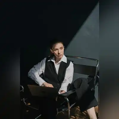 于蔓平